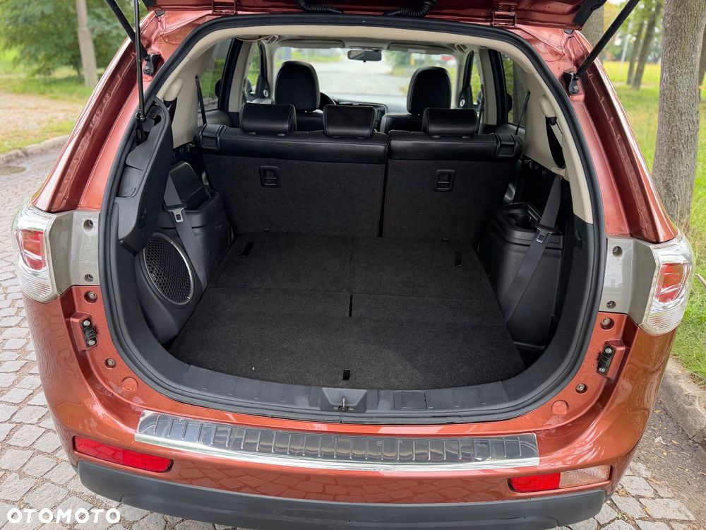 Mitsubishi Outlander - 21