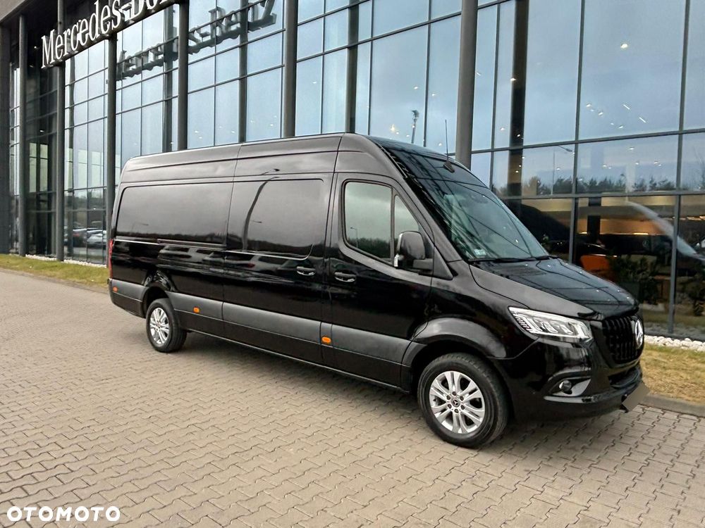 Mercedes-Benz Sprinter - 2