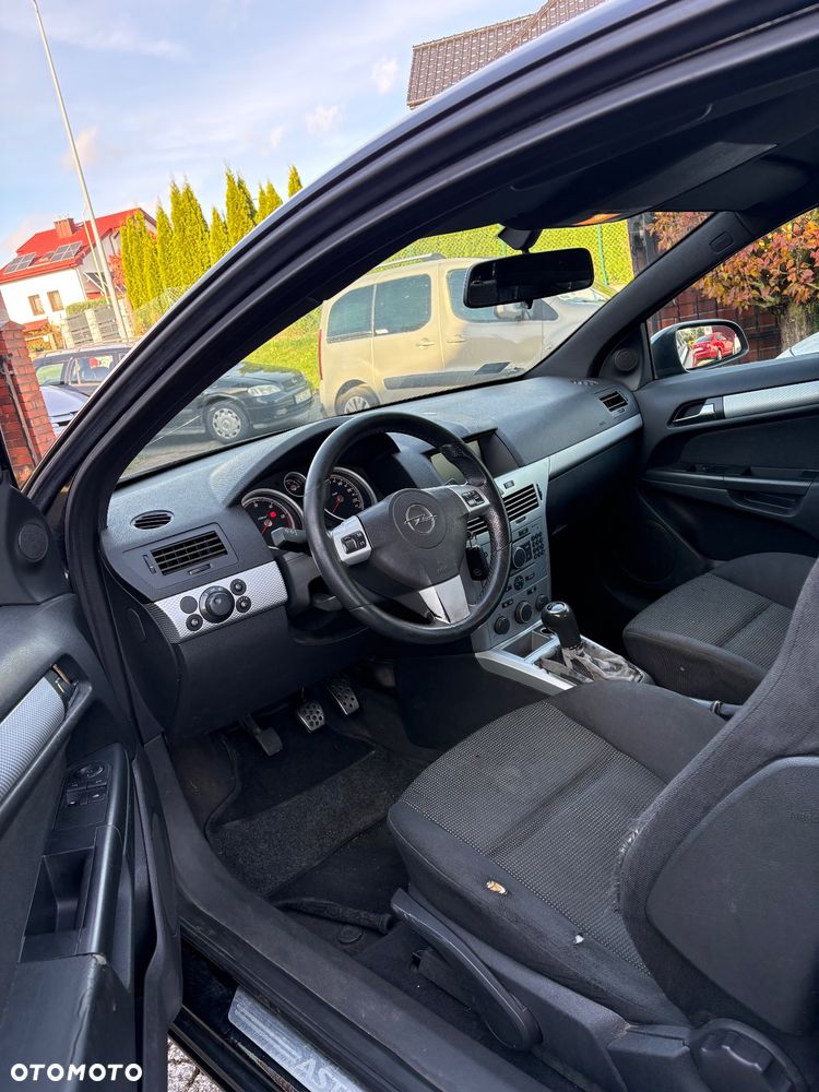 Opel Astra GTC 1.9 CDTI Sport - 10