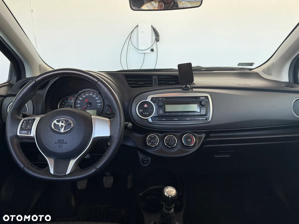 Toyota Yaris 1.4 D-4D Sol - 8