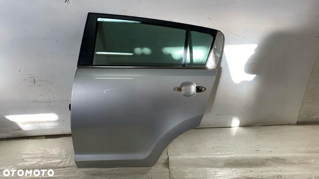 KIA SPORTAGE III DRZWI LEWE TYŁ TYLNE LEWY 9S SREBRNE 10-15 - 2