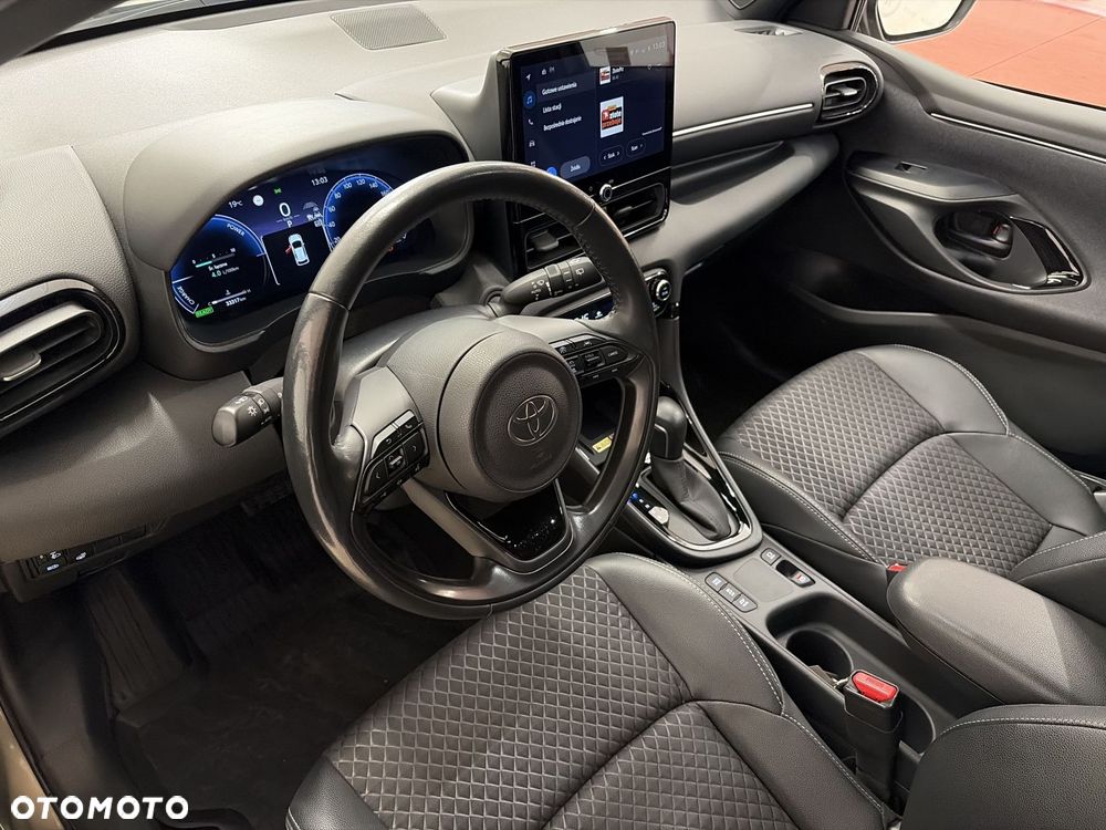 Toyota Yaris Hybrid 1.5 Executive - 11