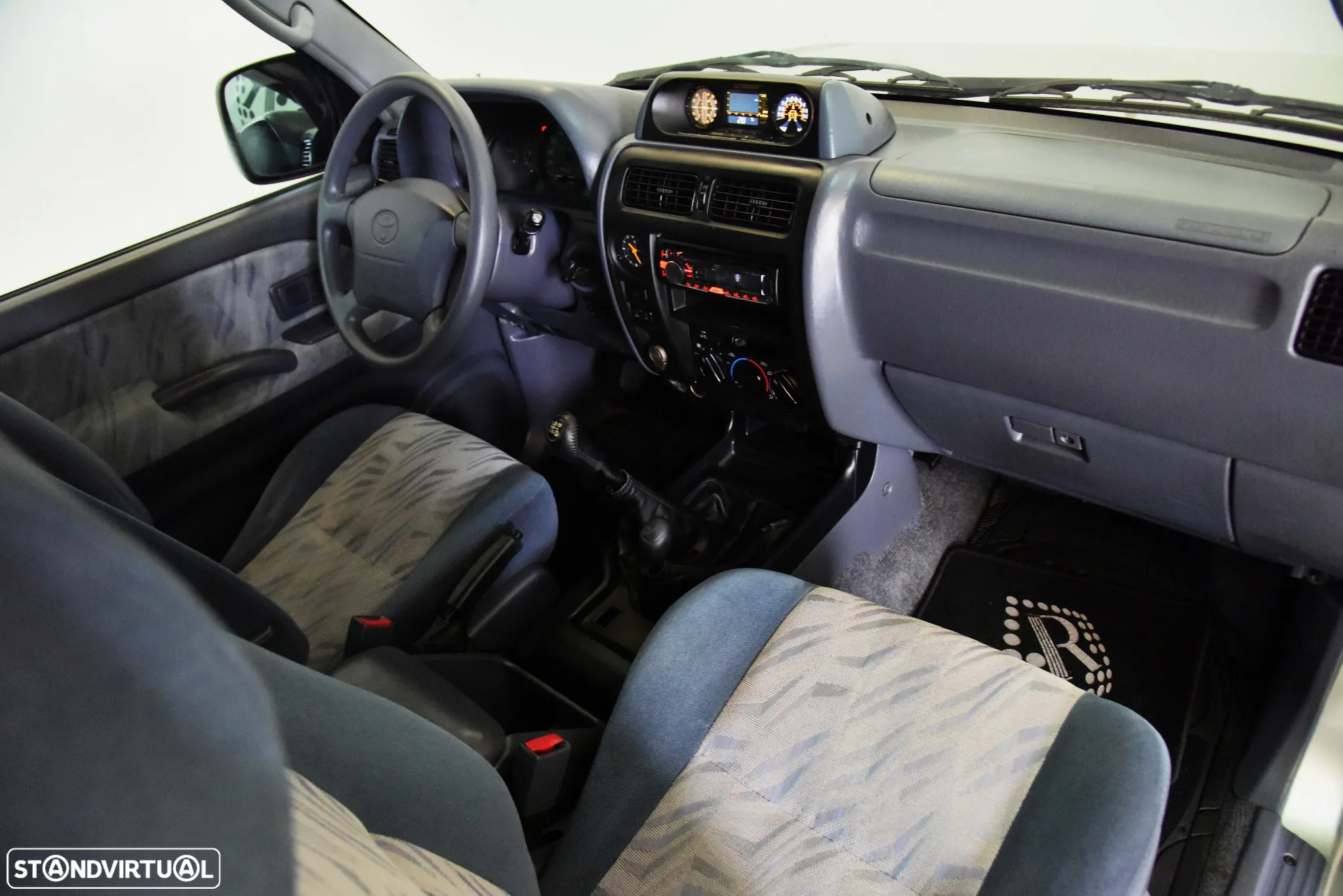 Toyota Land Cruiser 3.0 TD Pack 2 - 17