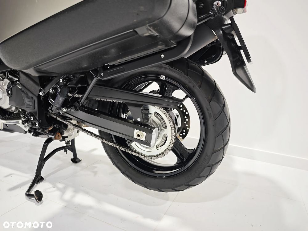 Suzuki V-STROM - 16