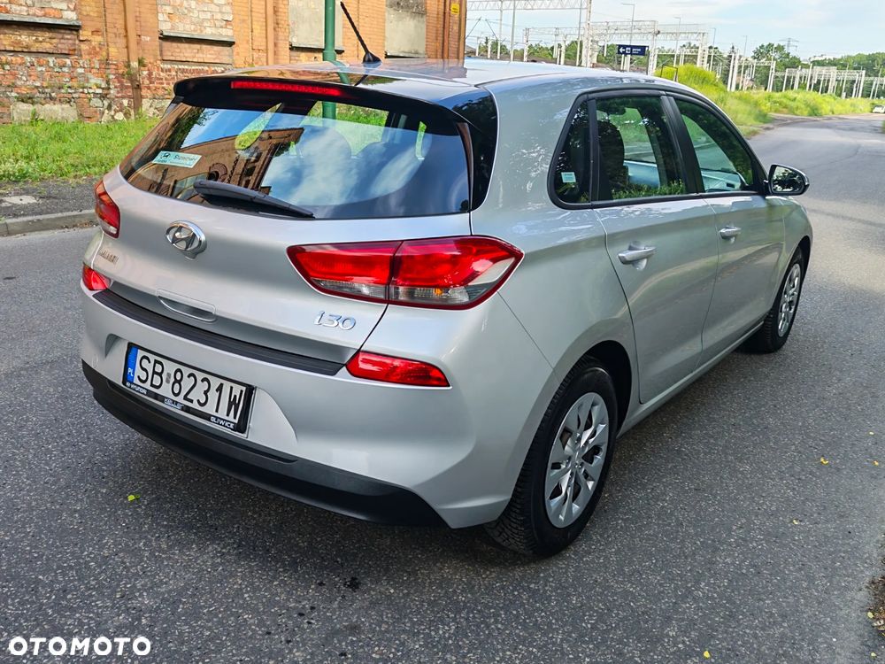 Hyundai i30 1.4 GO - 10