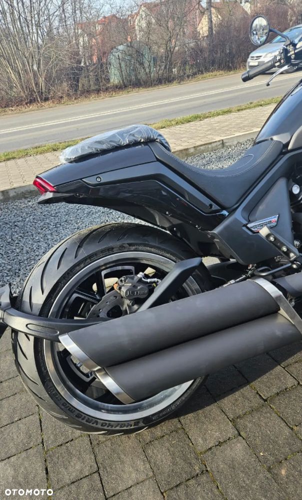 Morbidelli C1002V - 5