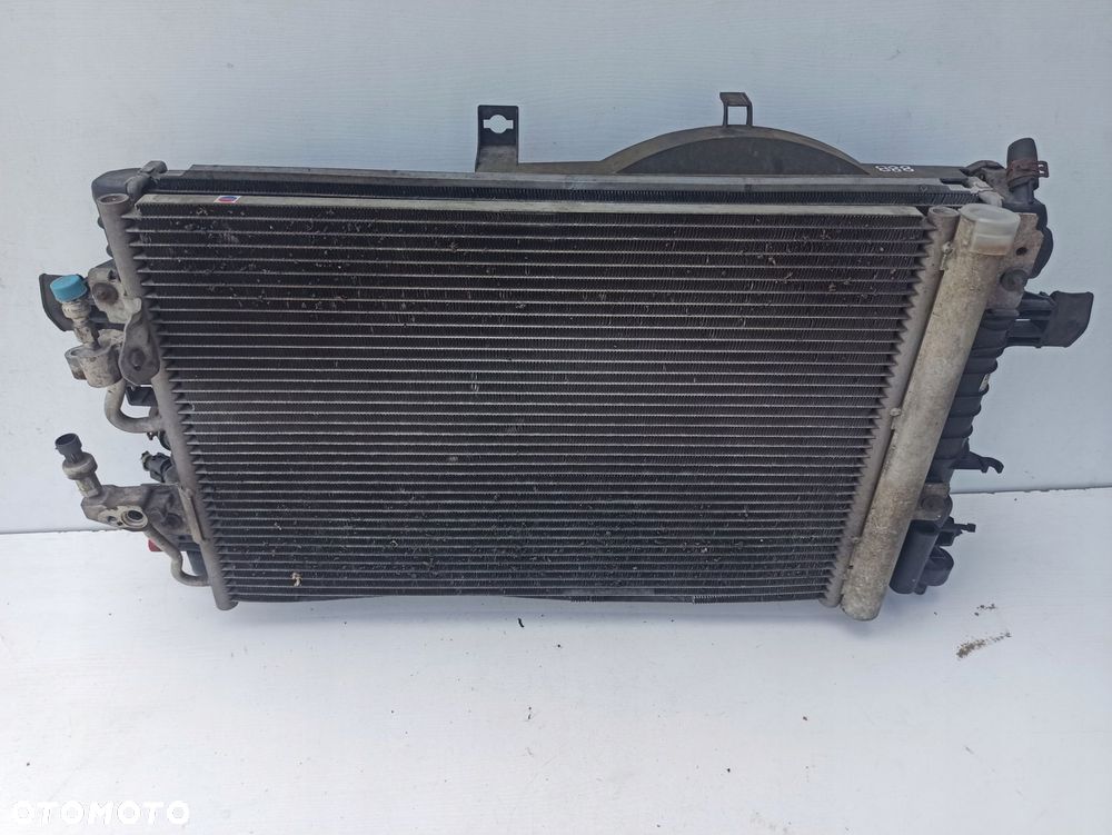 Komplet chłodnic wentylator OPEL ASTRA III H LIFT 1.6B 1.8B 16V - 8