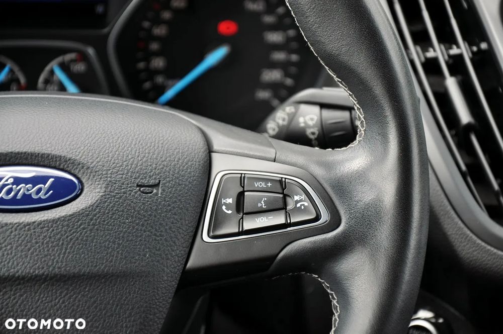 Ford Kuga 1.5 EcoBoost 2x4 ST-Line - 15