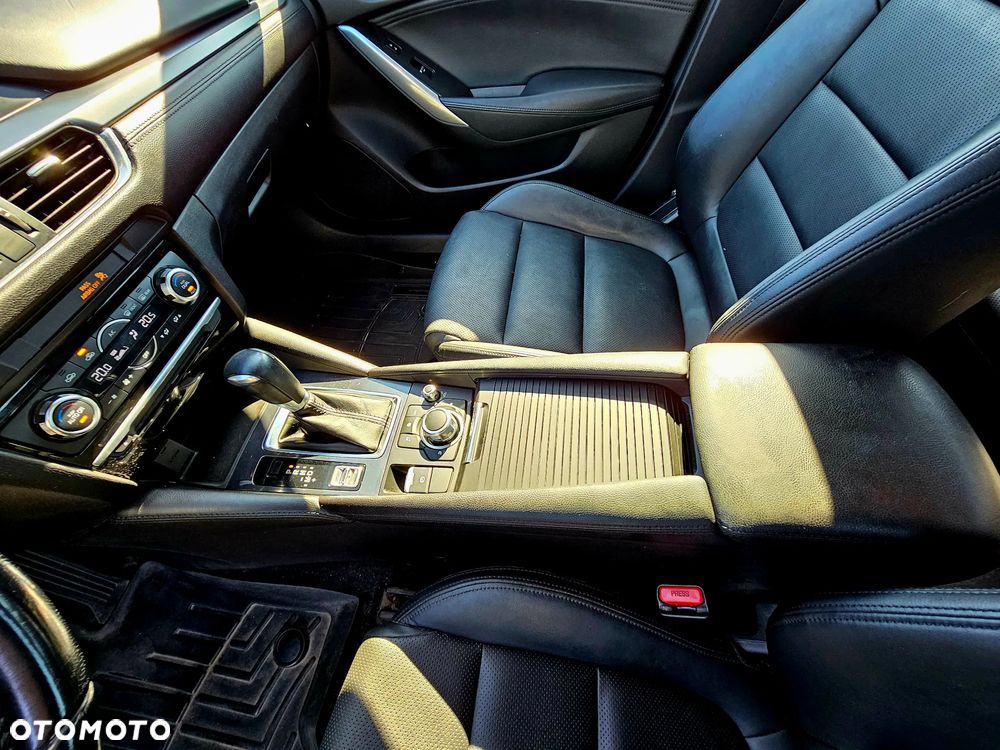 Mazda 6 - 4