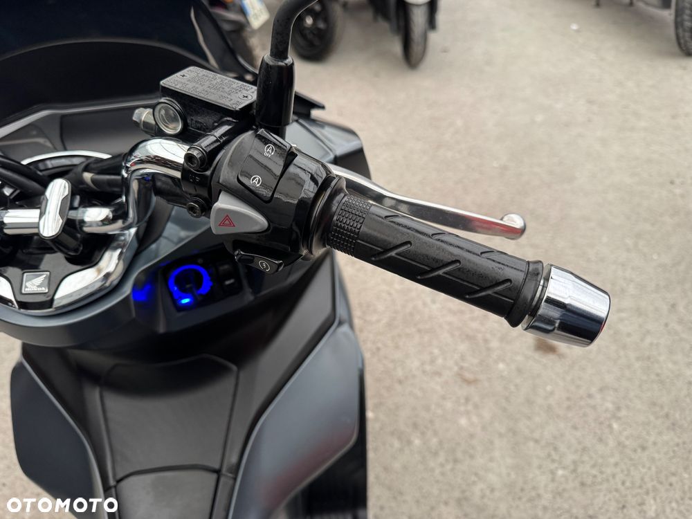 Honda PCX - 11