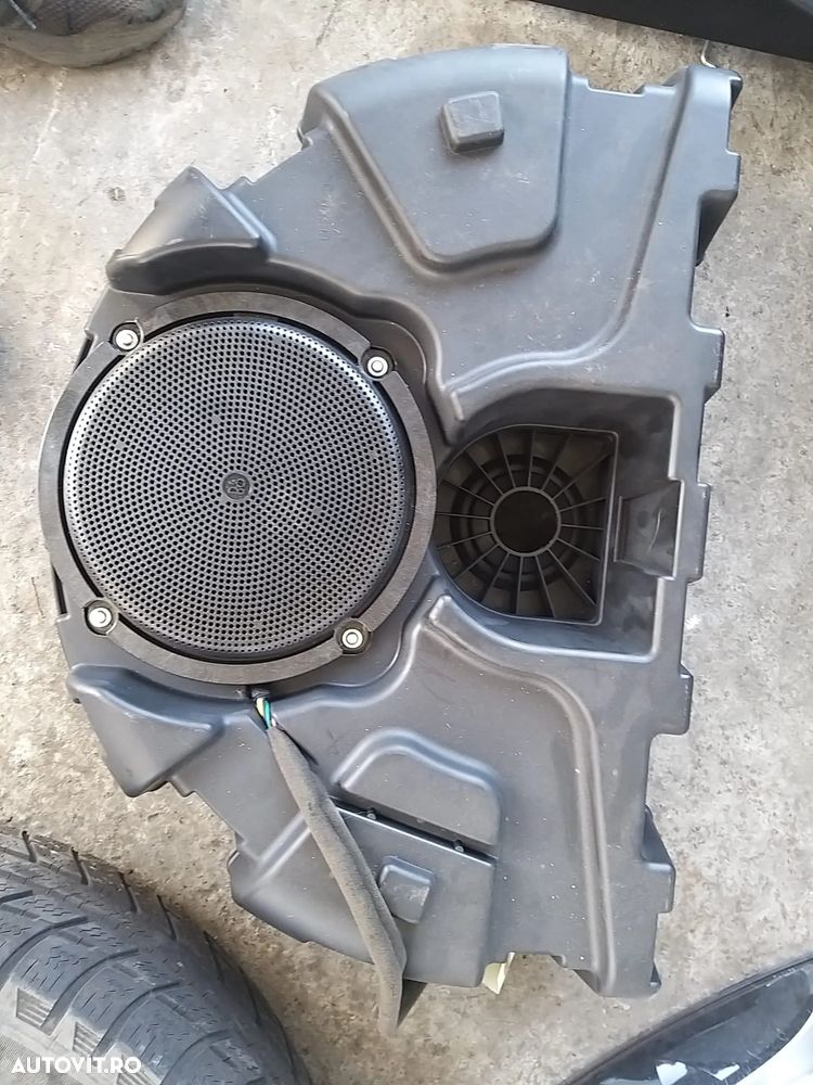 Difuzor SubWoofer cod: H1BT19A067AA pentru Ford Fiesta 8 MK8 an 2017-2021Difuzor SubWoofer cod: H1BT19A067AA pentru Ford Fiesta 8 MK8 an 2017-2021 - 1