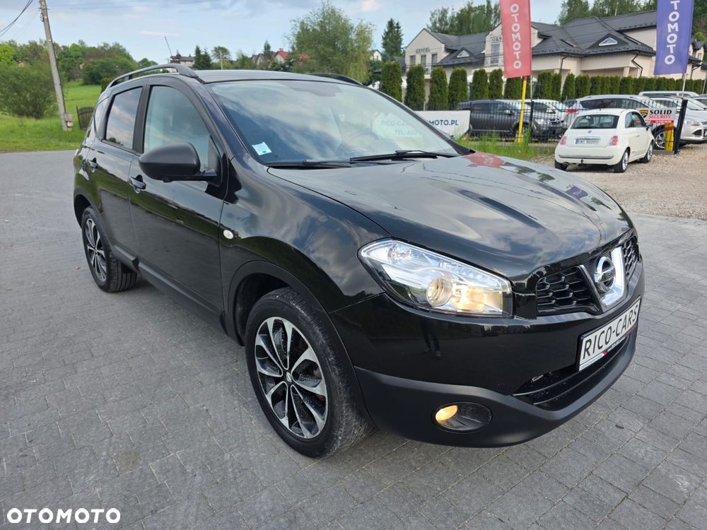Nissan Qashqai - 2