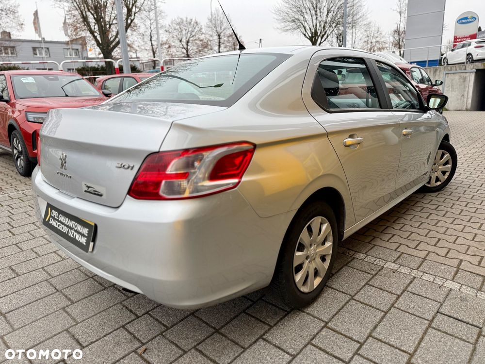 Peugeot 301 1.6 HDi Active - 2