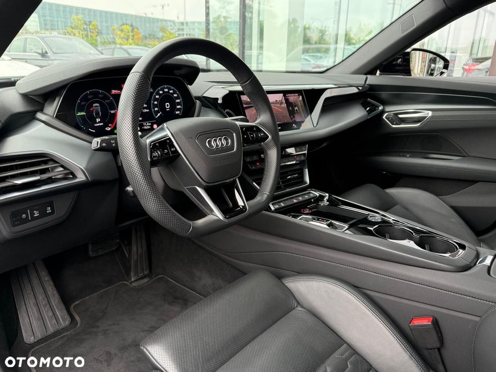 Audi e-tron GT - 13
