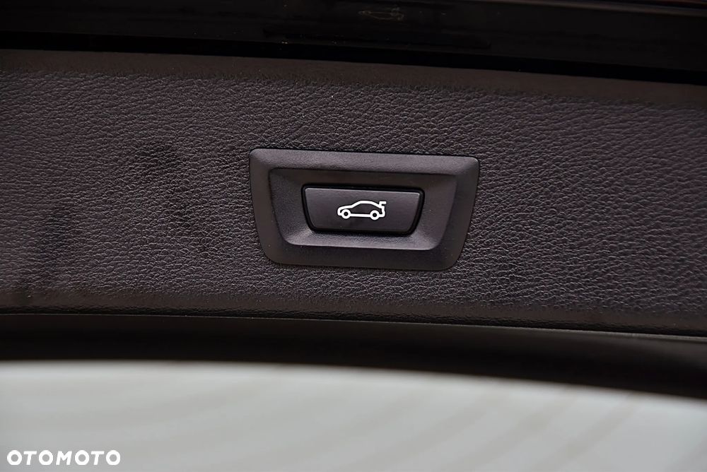 BMW X3 xDrive20d - 36