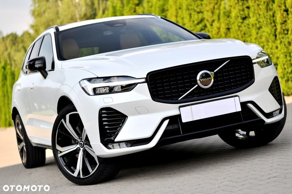 Volvo XC 60 B4 D Plus Dark - 9