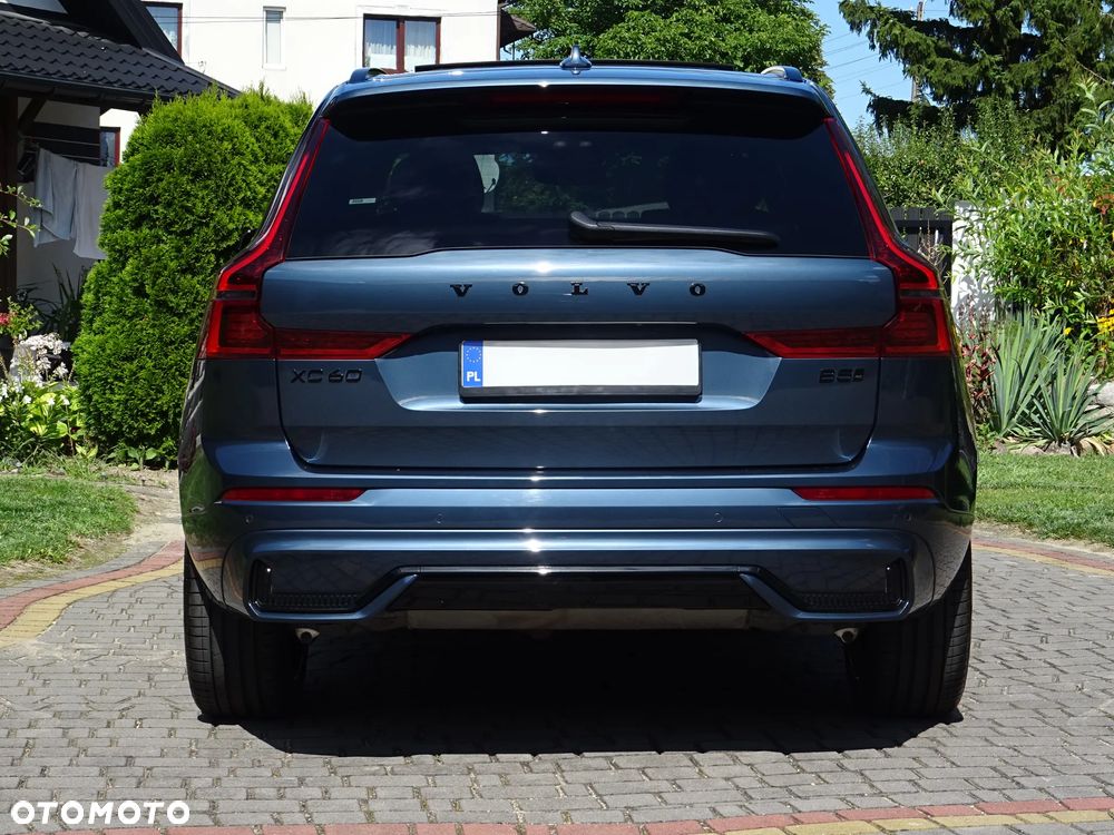 Volvo XC 60 B5 B AWD Plus Black Edition - 8
