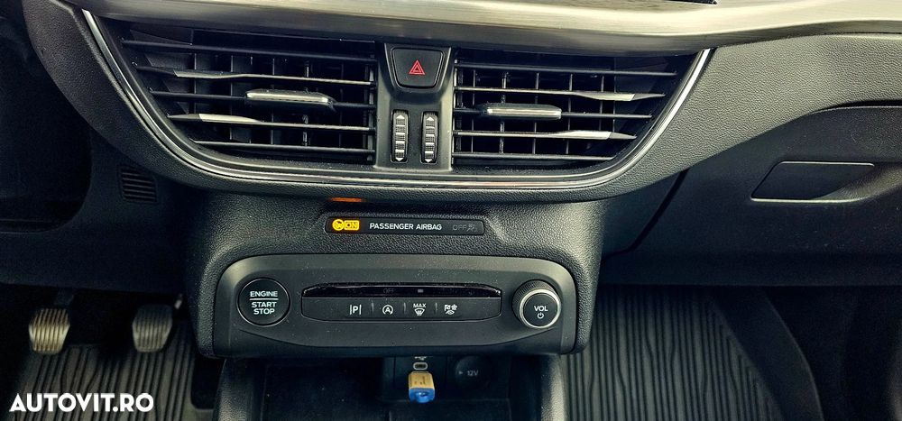 Ford Focus 1.0 EcoBoost Titanium X - 13