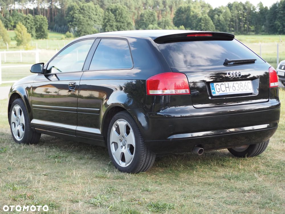 Audi A3 3-drzwiowe 1.6 Ambition - 13