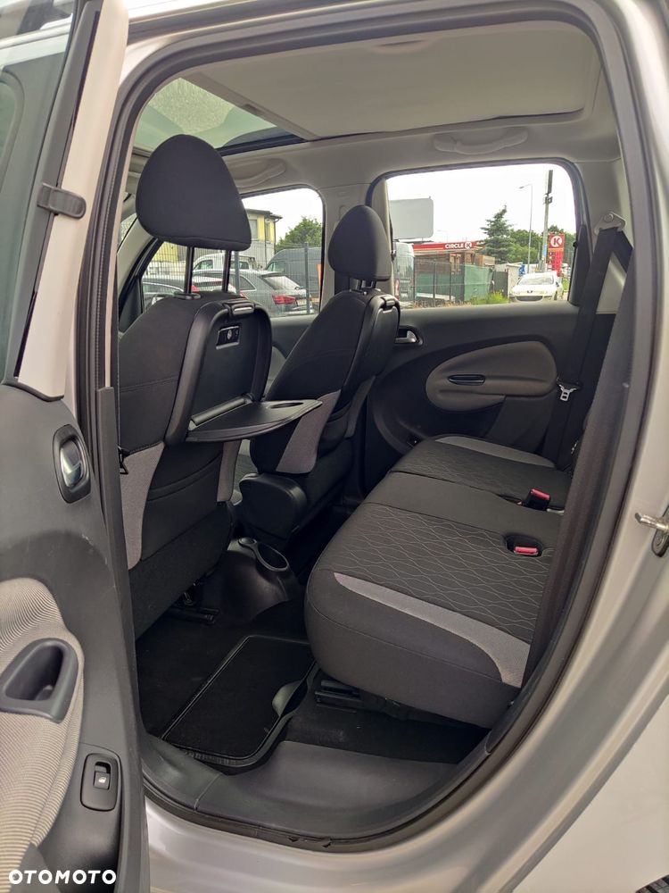 Citroën C3 Picasso 1.4i Attraction - 14