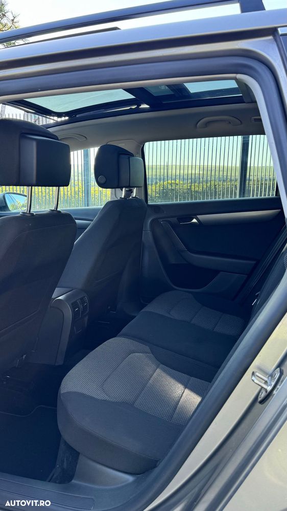 Volkswagen Passat - 5