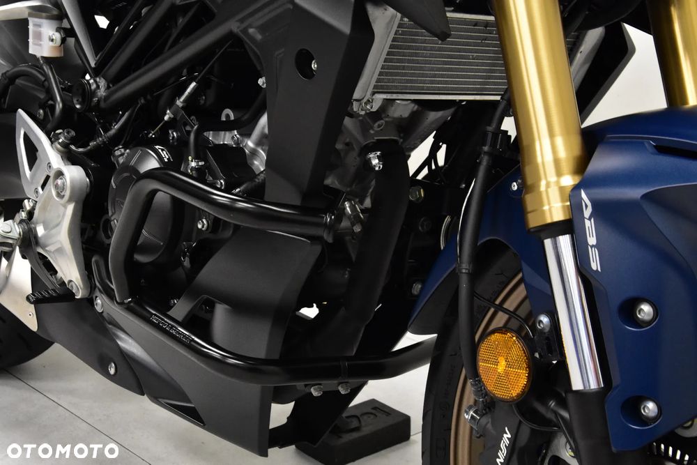 Honda CB - 28