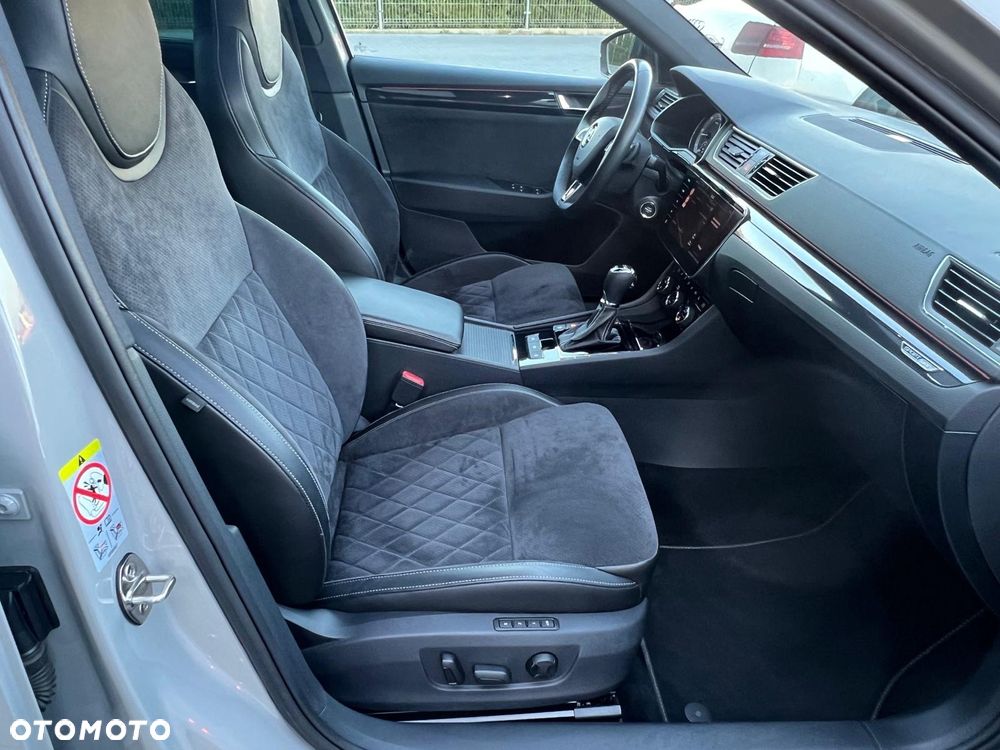 Skoda Superb Combi 2.0 TDI 4x4 DSG SportLine - 14
