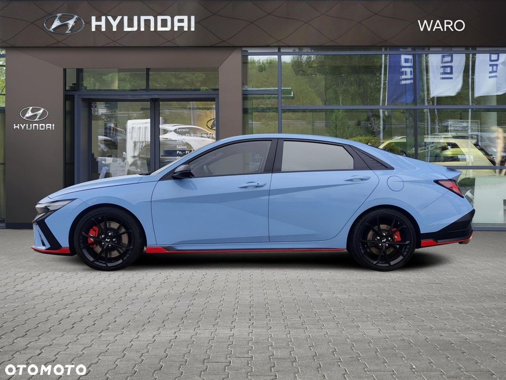 Hyundai Elantra - 3