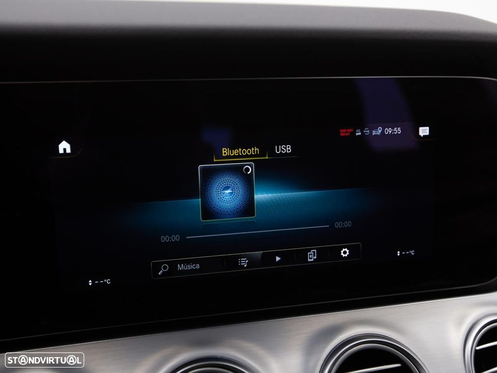 Mercedes-Benz E 300 de 4Matic 9G-TRONIC Avantgarde - 28
