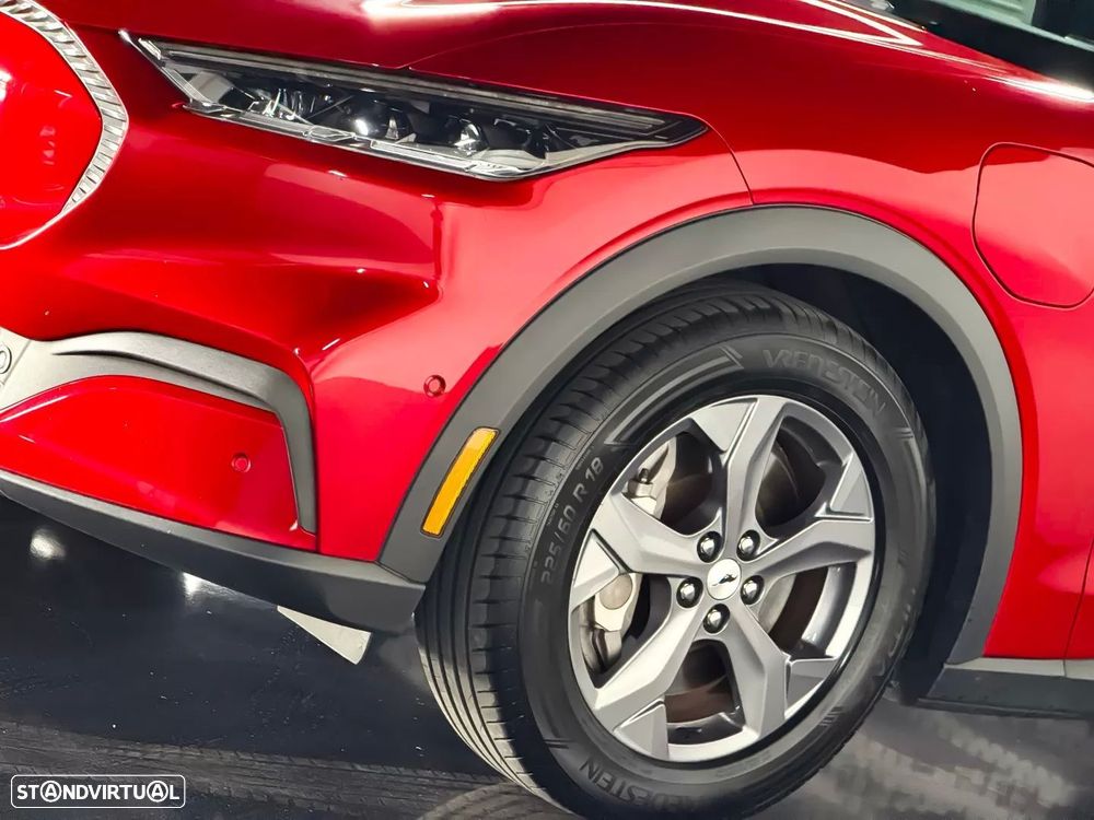 Ford Mustang Mach-E Standard - 29