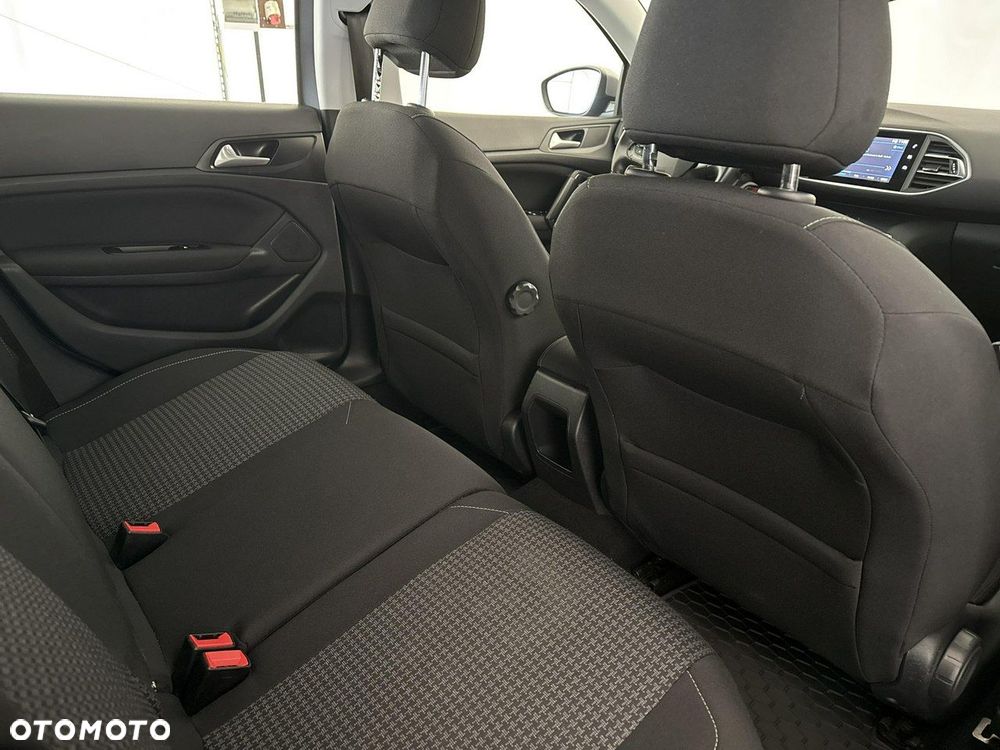 Peugeot 308 - 24