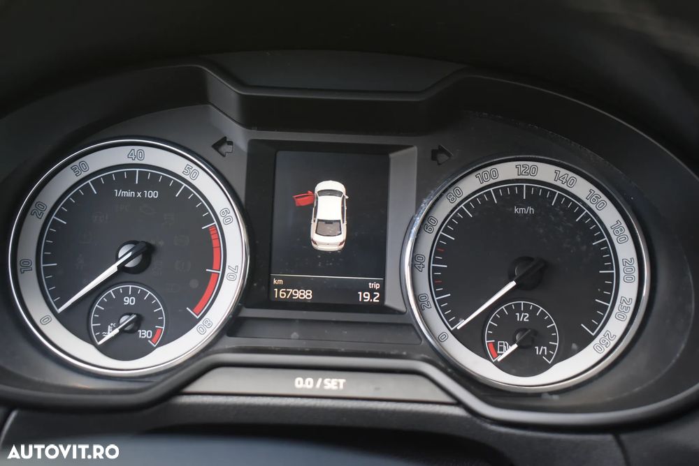 Skoda Octavia 1.5 TSI Ambition - 9