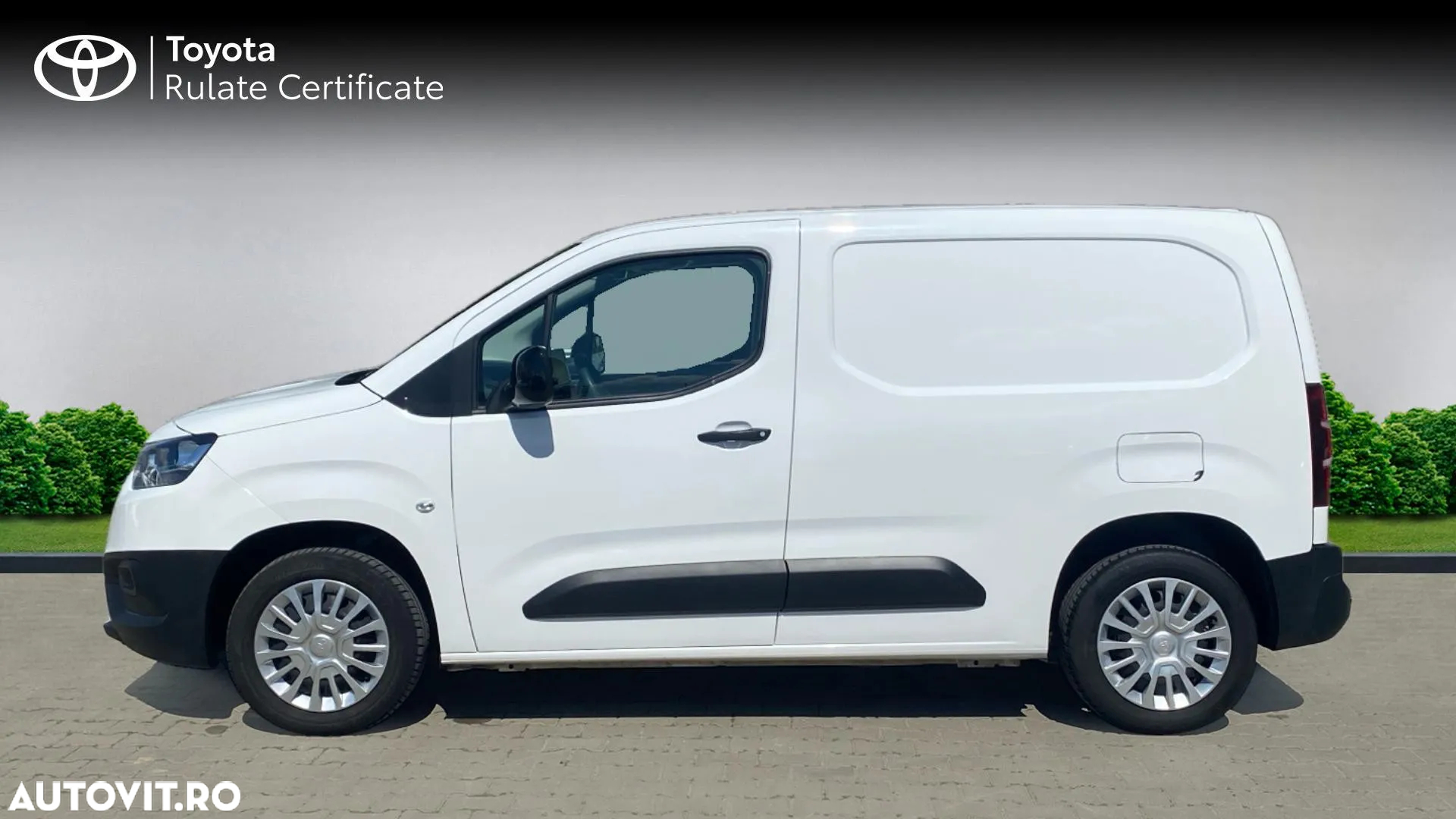Toyota Proace Verso 1.5 D-4D 102CP 8+1 Base Compact - 4