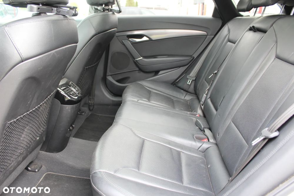 Hyundai i40 Kombi blue 1.7 CRDi DCT Premium - 11