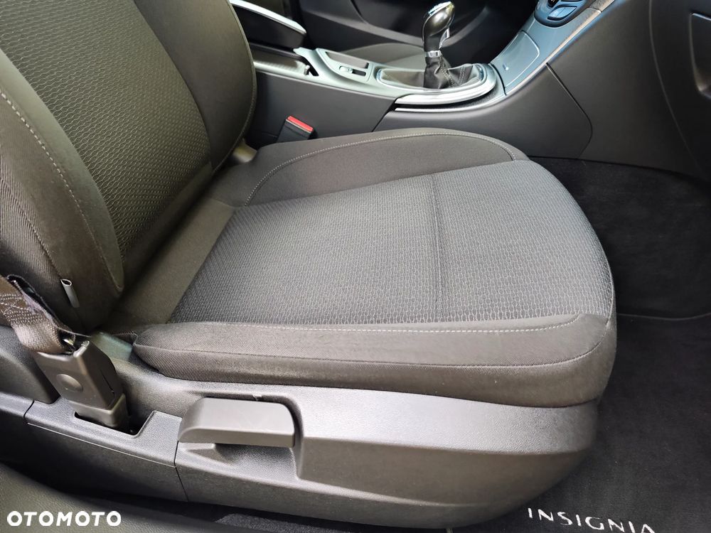 Opel Insignia 2.0 CDTI EcoFLEX S&S - 32