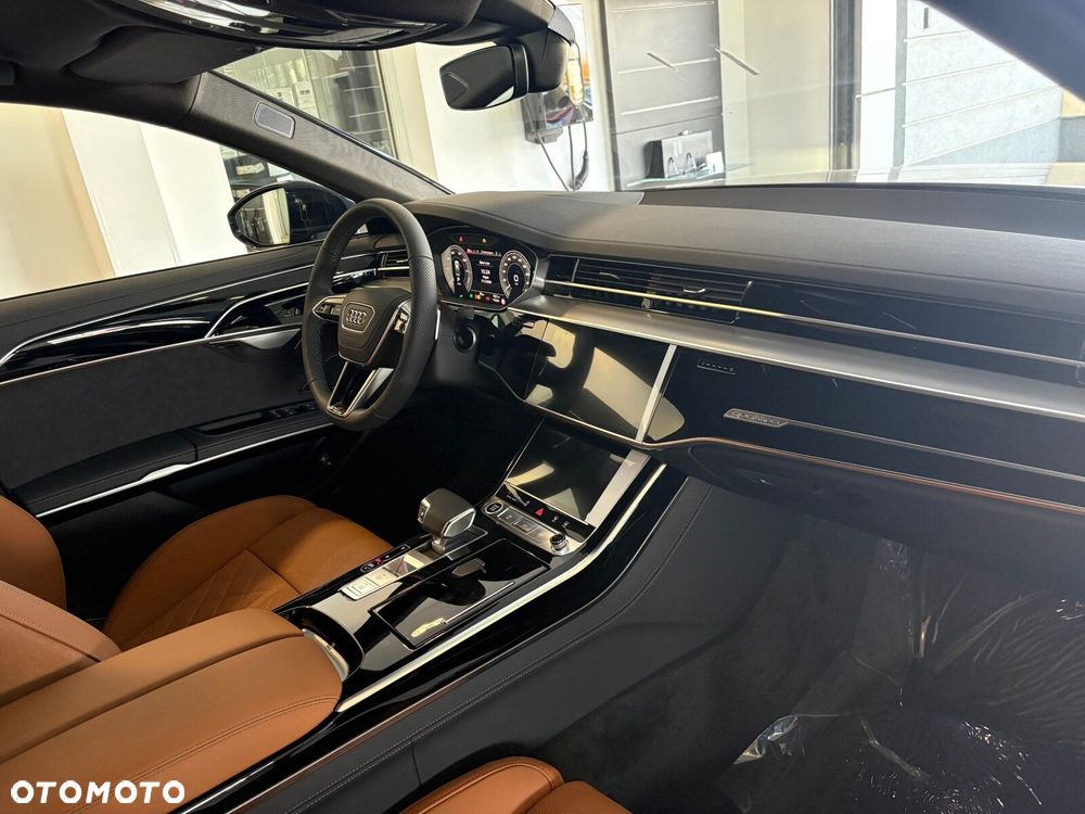 Audi A8 - 24