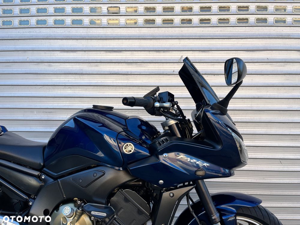 Yamaha FZ - 17