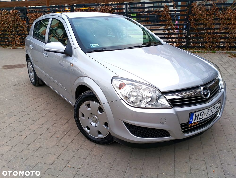 Opel Astra 1.6 Enjoy - 2