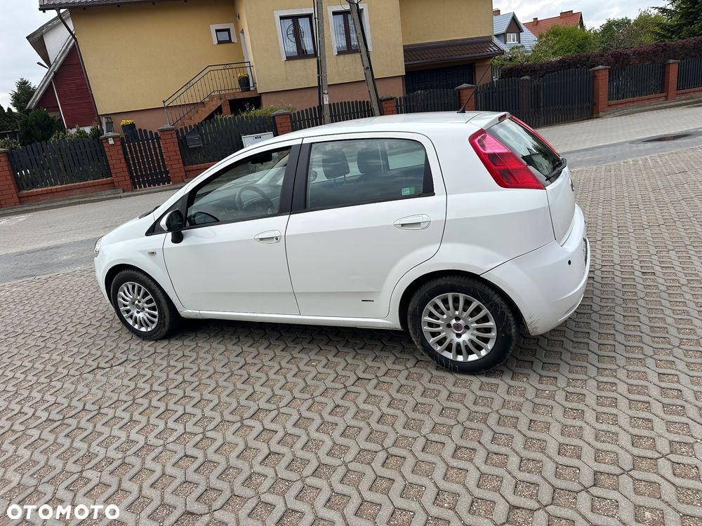Fiat Punto 1.2 8V - 12