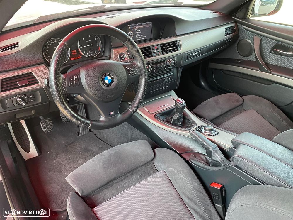 BMW 320 d Pack M - 8