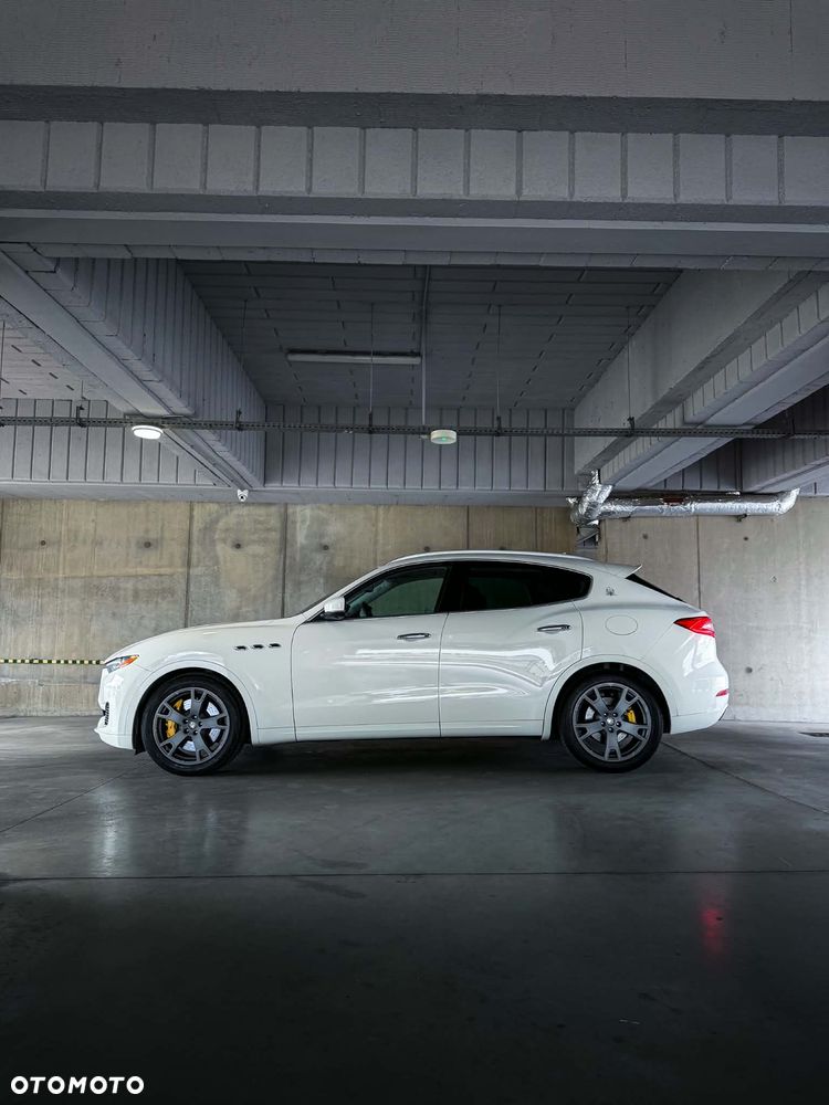 Maserati Levante - 10