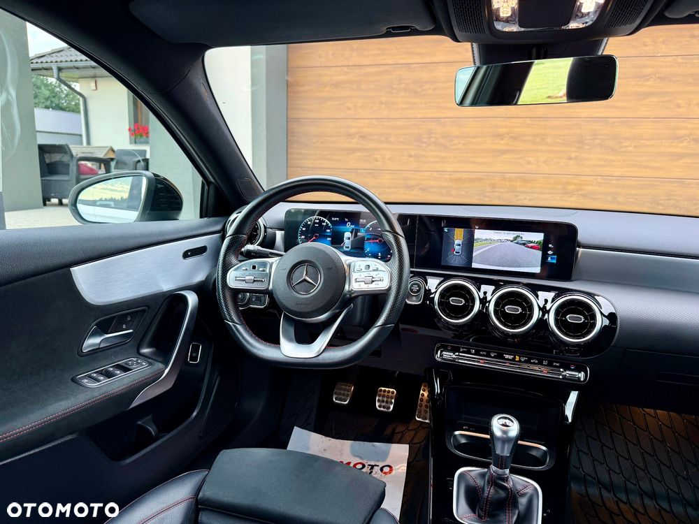 Mercedes-Benz Klasa A 200 d AMG Line - 16