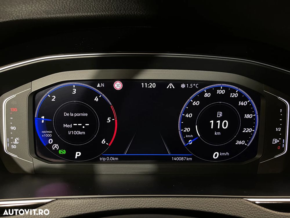 Volkswagen Passat Alltrack - 37