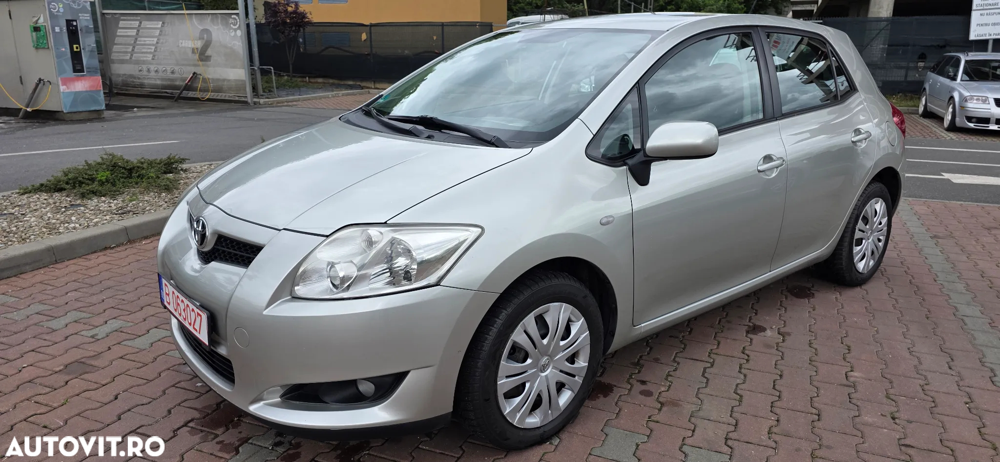 Toyota Auris - 2