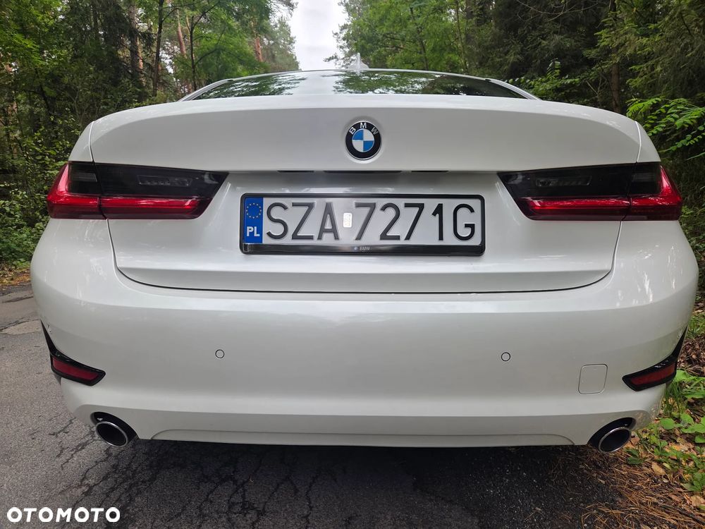 BMW Seria 3 318d - 9