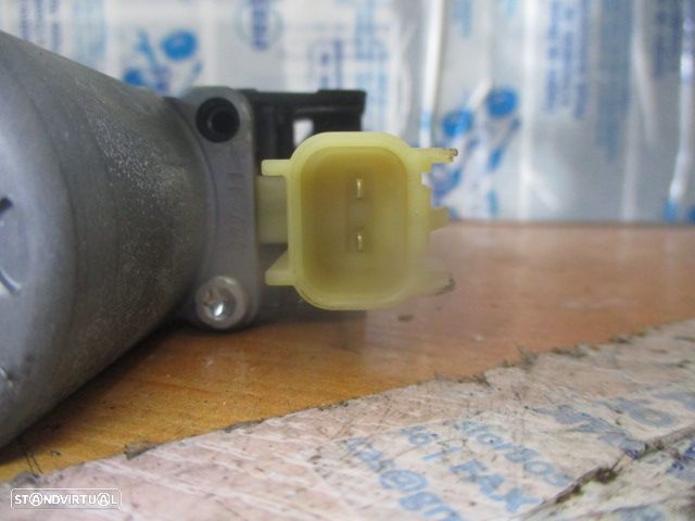 Motor Elevador Vidro 8A6114553A 0130822407 FORD FIESTA 2012 FD FORD FIESTA 6 FASE 1 2010 1.2I 80CV 5P BORDEUX FD - 2