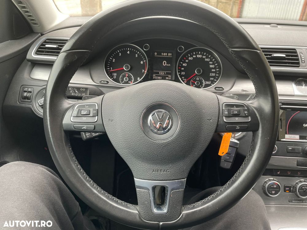 Volkswagen Passat 1.4 TSI DSG Sportline - 9