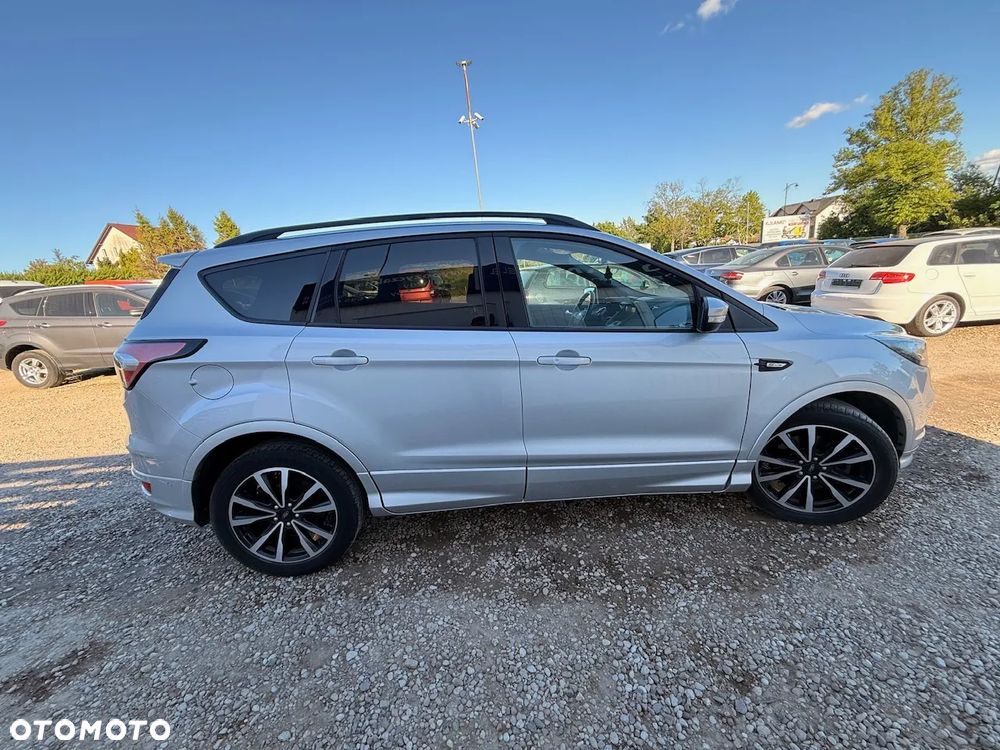 Ford Kuga 2.0 TDCi 4x4 ST-Line - 13