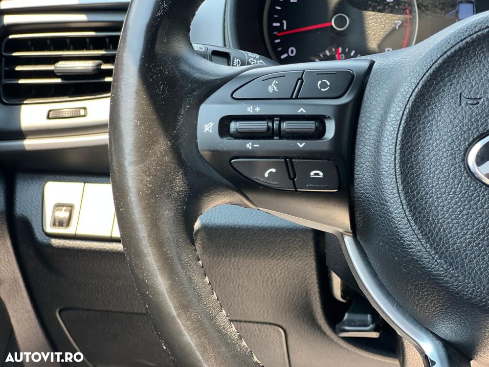 Kia Stonic 1.4 GSL 6AT Urban - 15