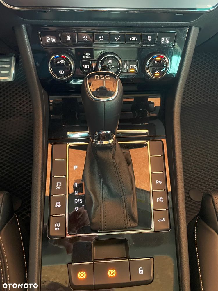 Skoda Superb 2.0 TSI L&K DSG - 14